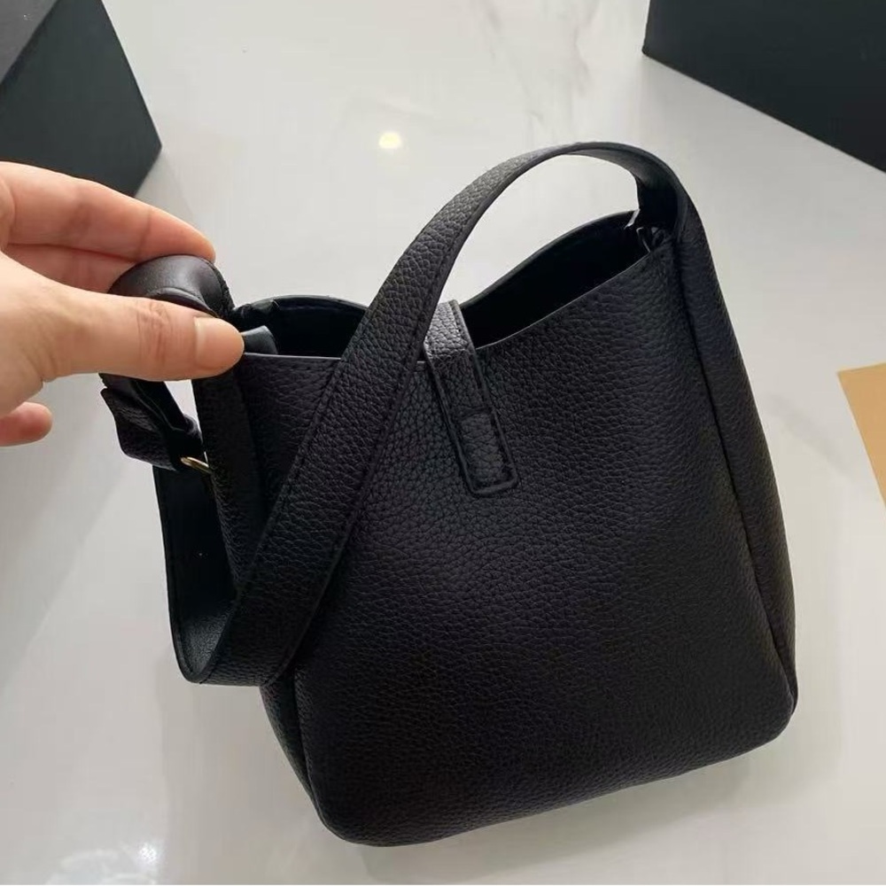 New black fashion shoulder bag - Picture 3 of 3